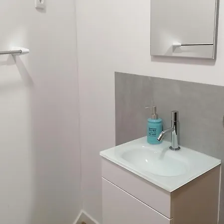 Homestay Lilac Homestay Setubal