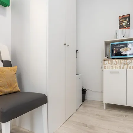 Homestay Lilac Homestay Setubal